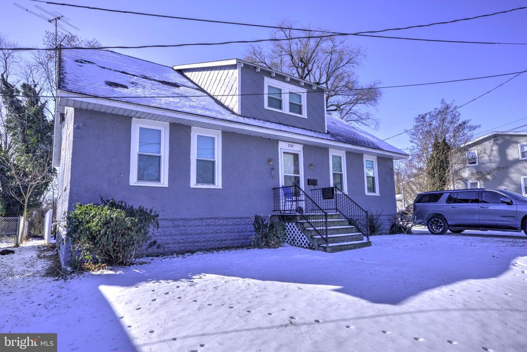 297 Pearl St, Salem, NJ 08079
