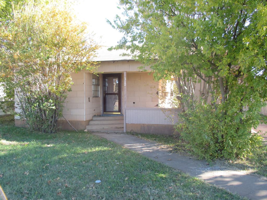 312 N 1st St, Crowell, TX 79227 Trulia