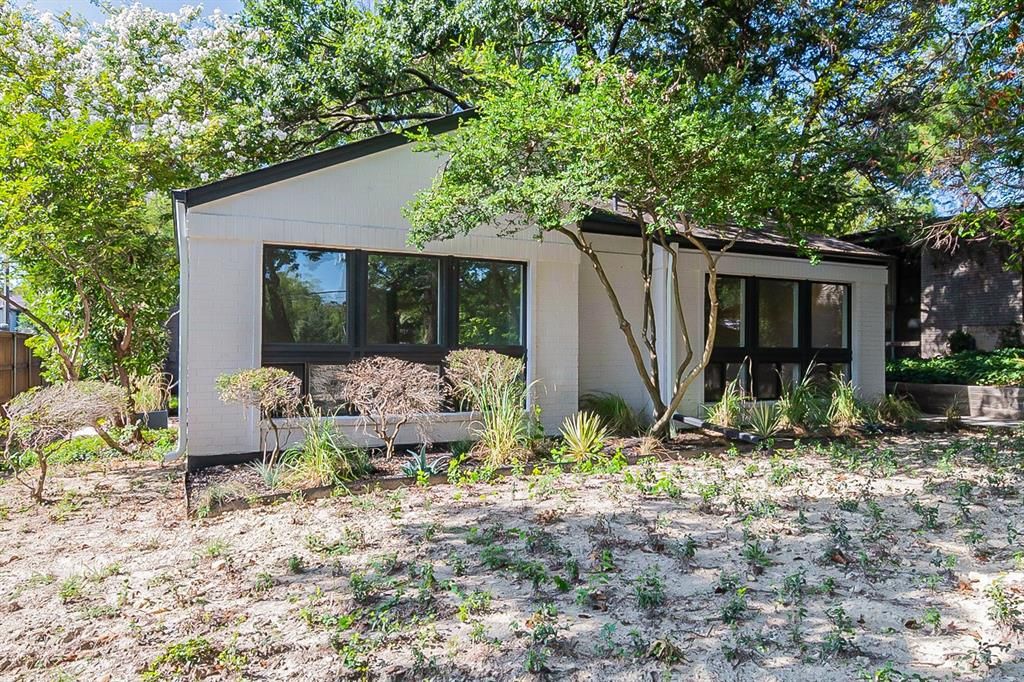 7050 Gaston Ave, Dallas, TX 75214