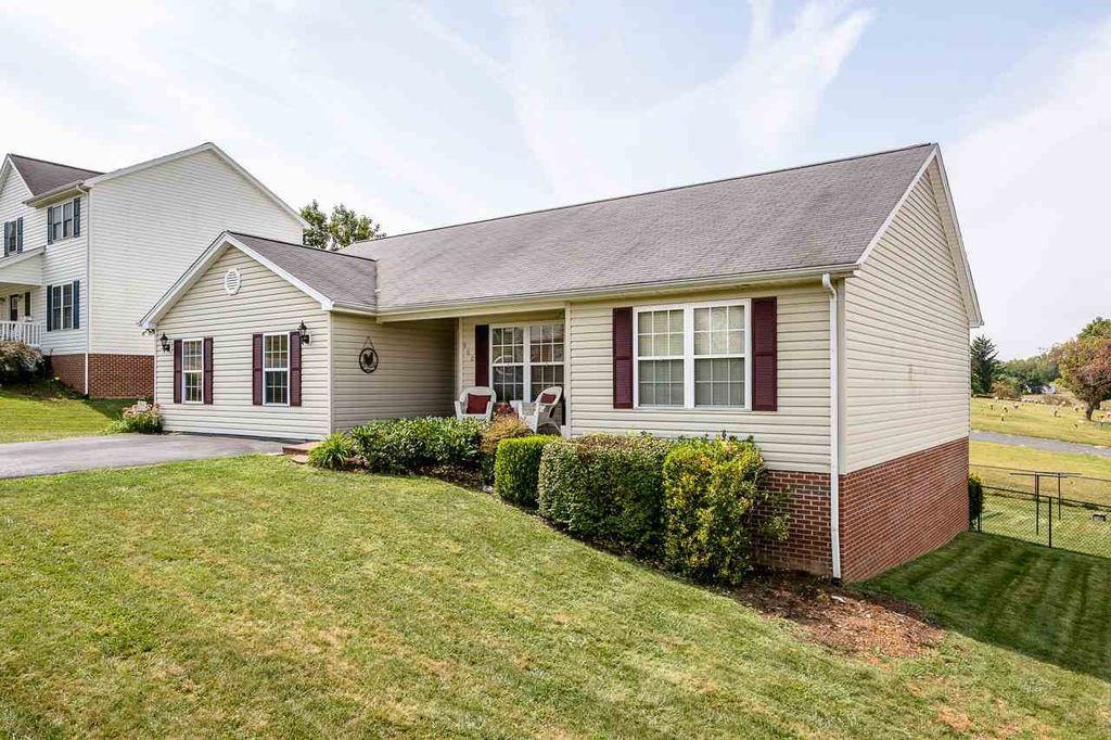 900 Bull Run, Staunton, VA 24401 Trulia
