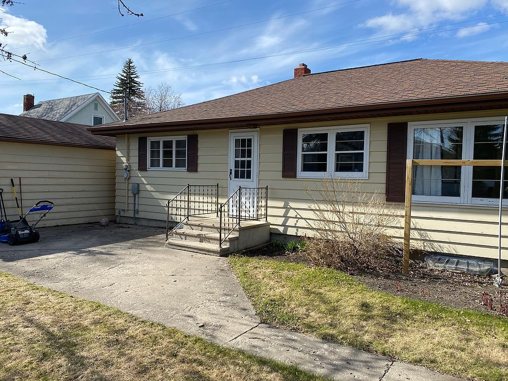 207 W 2nd Ave N, Cavalier, ND 58220 Trulia