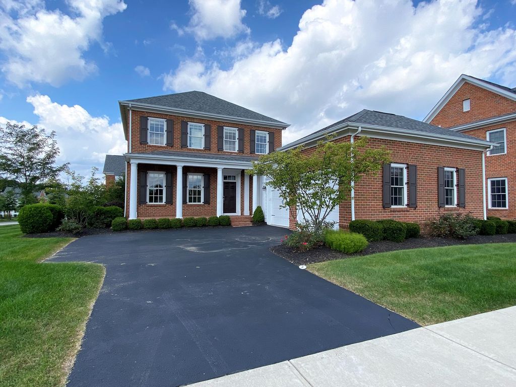 7933 Straits Farm N New Albany Oh 43054 Mls 221034594 Trulia