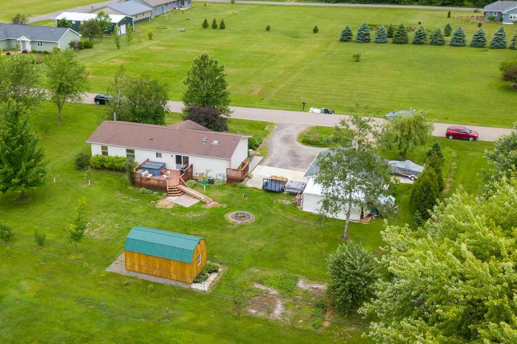 6878 Dairyland Ln, Rudolph, WI 4 Bed, 2 Bath SingleFamily Home 30