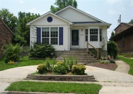 1044 Tatesbrook Dr, Lexington, KY 40517
