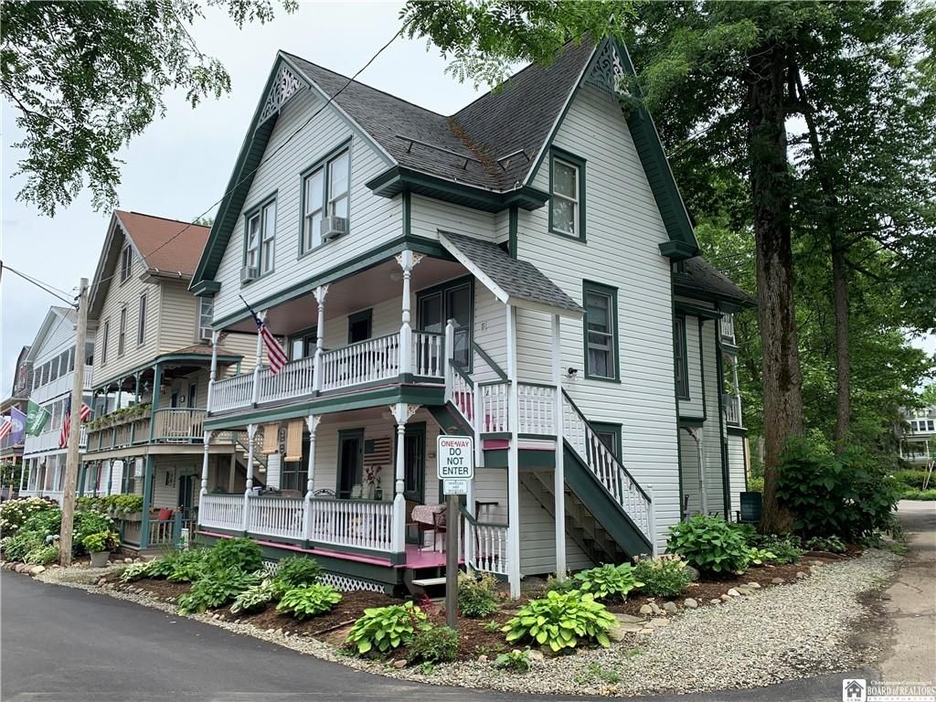 25 Waugh Ave #3, Chautauqua, NY 14722