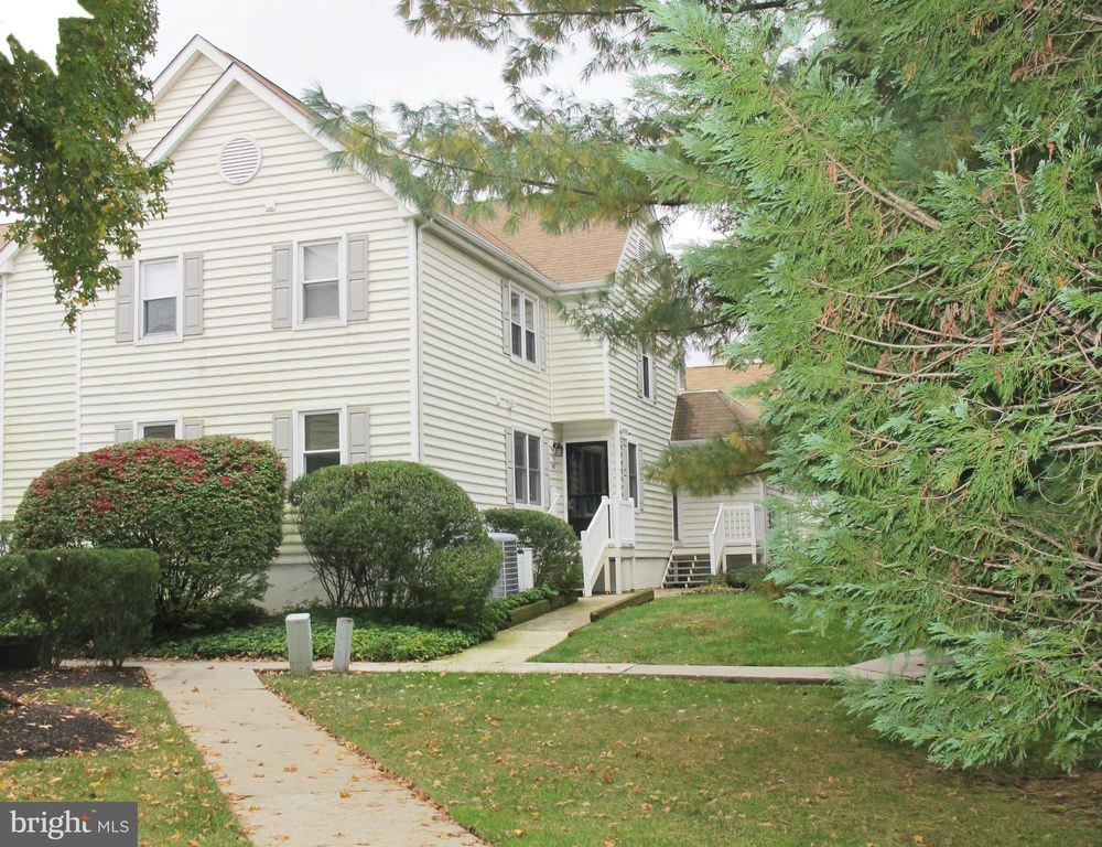 508 Society Hl, Cherry Hill, NJ 08003