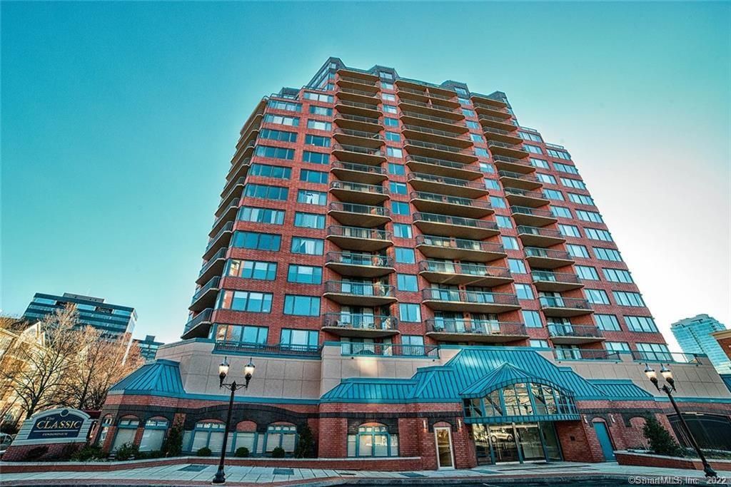25 Forest St #4J, Stamford, CT 06901