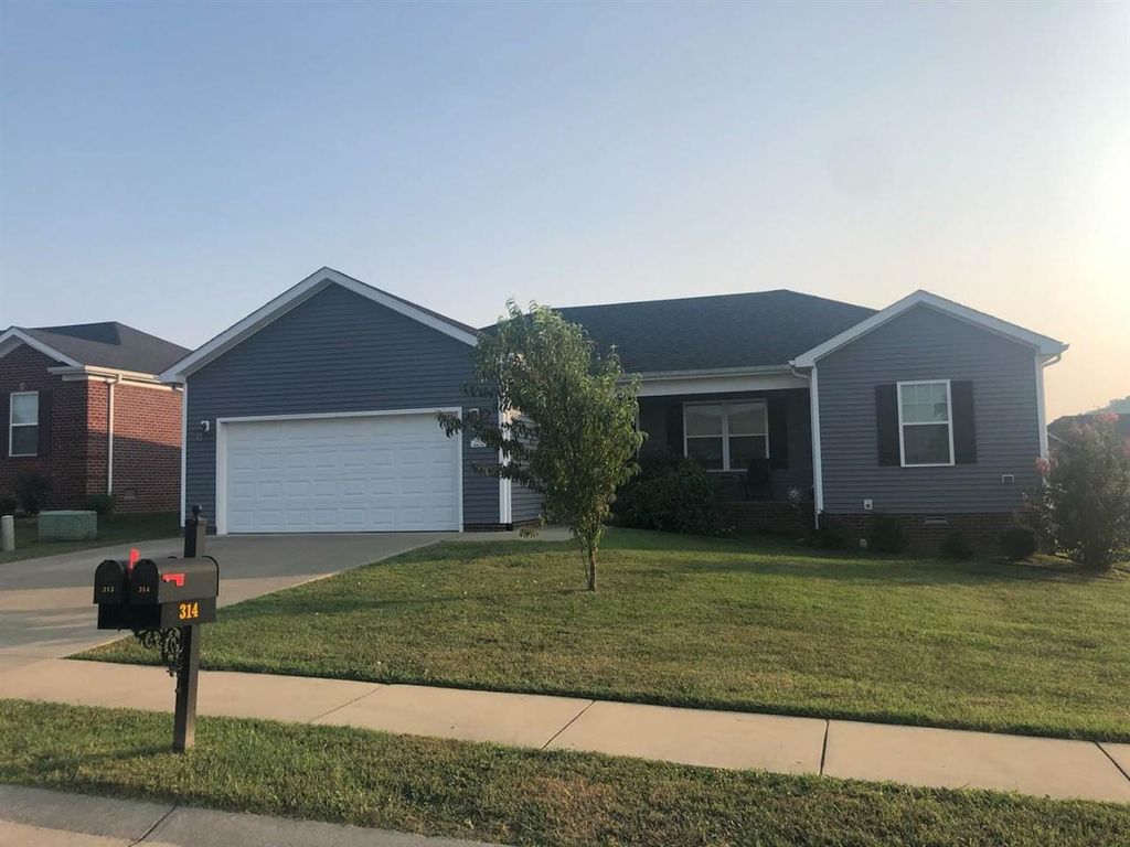 313 Macer Ave, Bowling Green, KY 42101