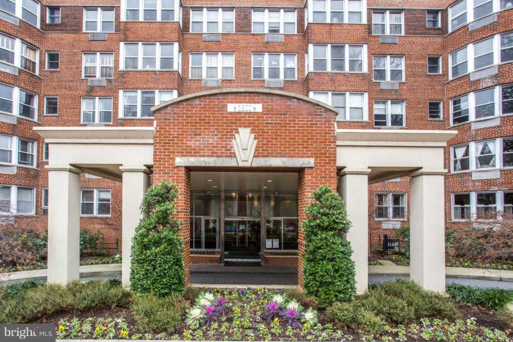 2500 Q St NW #246, Washington, DC - Studio, 1 Bath Condo - 18 Photos