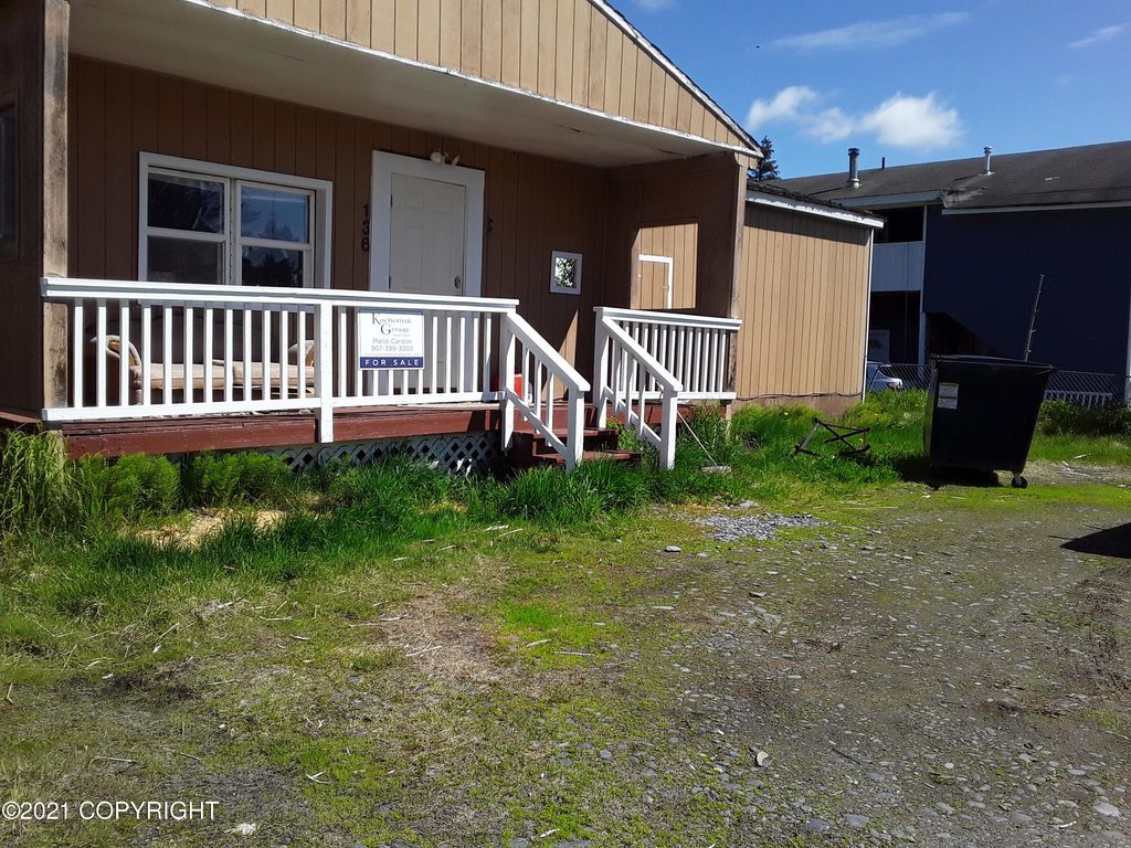 136 W Fairview Ave, Homer, AK 99603