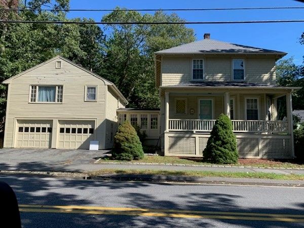 109 & 111 Pine St, Manchester, MA 01944