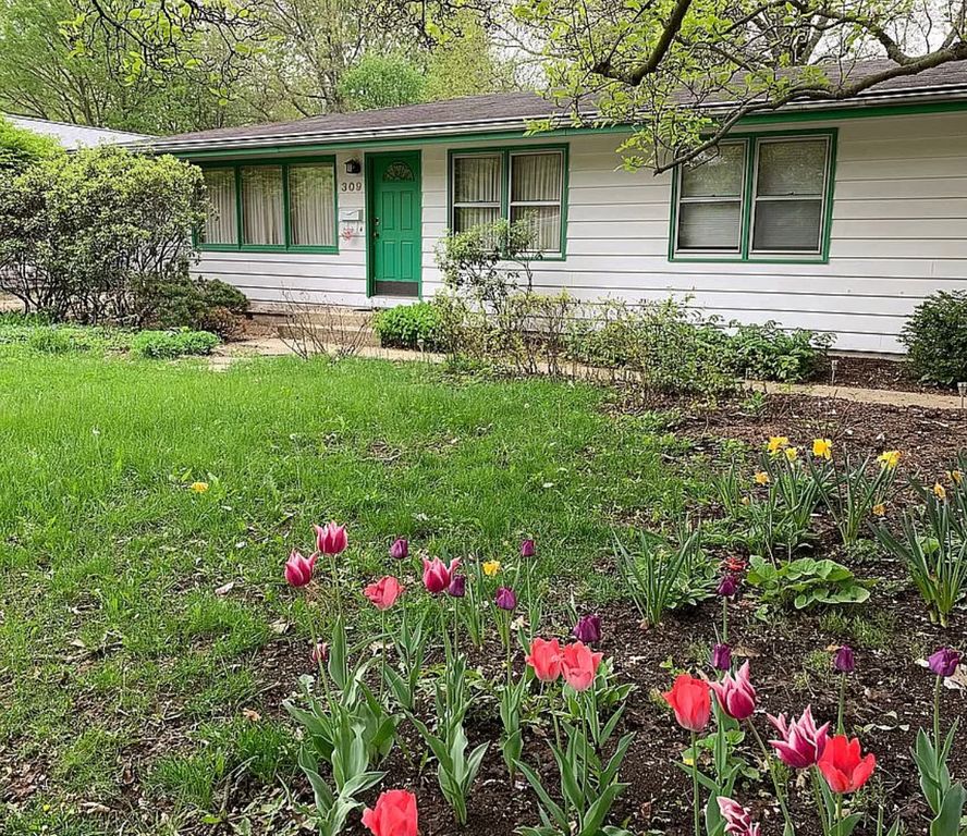 309 E Florida Ave, Urbana, IL 61801