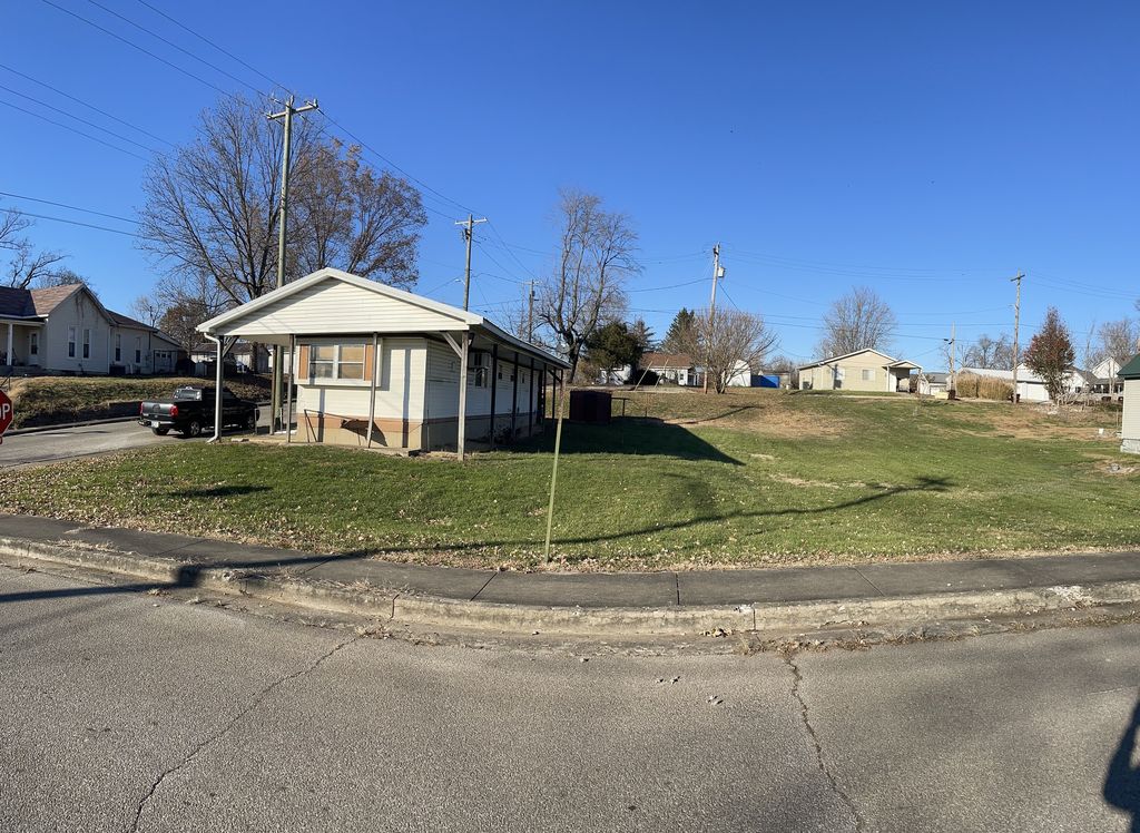 704 Hoosier St, North Vernon, IN 47265 Trulia