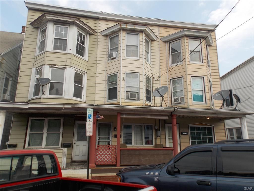 319 E Bertsch St, Lansford, PA 18232