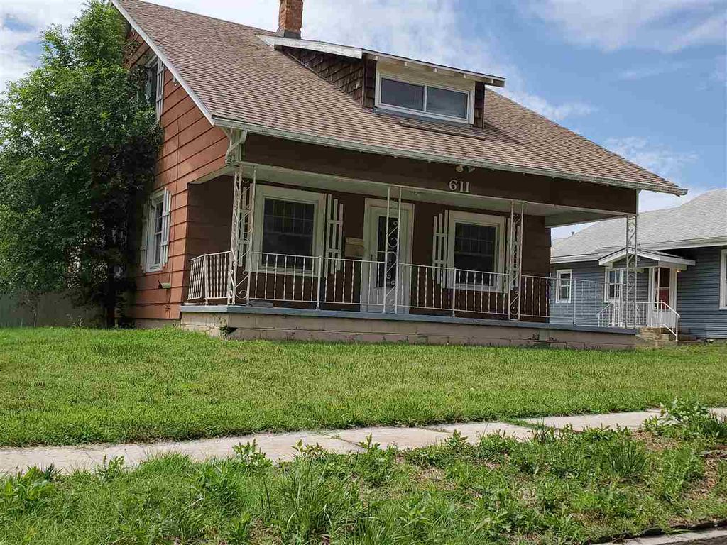 611 N B St, Herington, KS 67449 Trulia