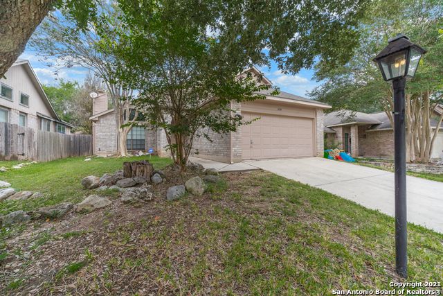 10206 Sandyglen, San Antonio, TX 78240