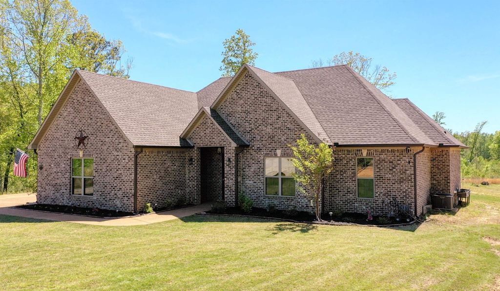 10533 Highway 70, Cedar Grove, TN 38321