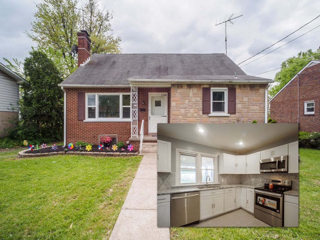 136 S 3rd St, Telford, PA 18969