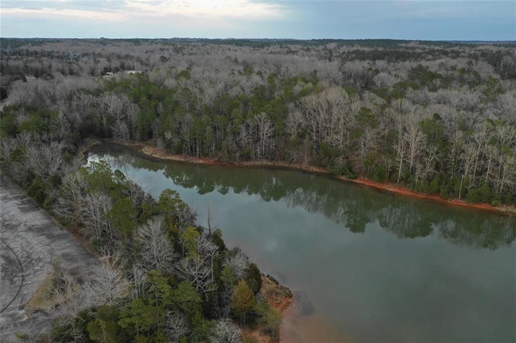 50 Lake Russell Ln, Iva, SC 29655 3 Bed, 2 Bath Mobile / Manufactured