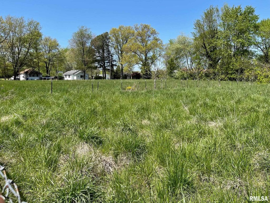 907A Manitou St, Benton, IL 62812 Trulia