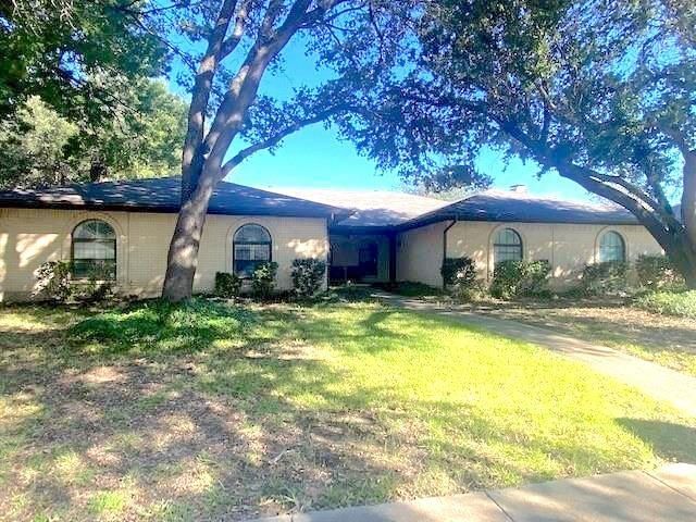 137 Shadybrook Dr, Desoto, TX 75115