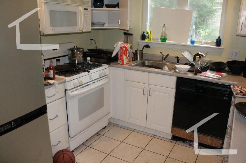148 Thorndike St #House, Brookline, MA 02446