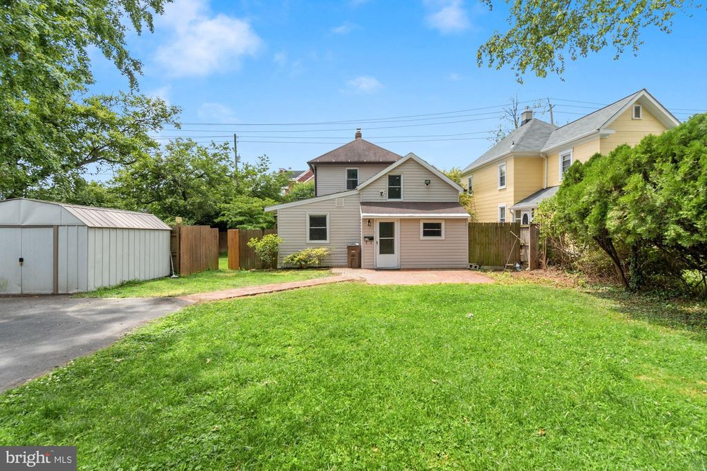 818 Veirs Mill Rd, Rockville, MD 20851