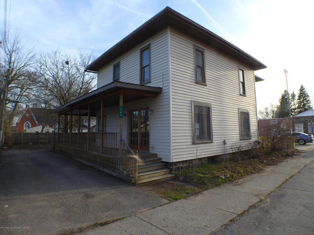 104 E CLINTON ST, Ovid, MI 48866