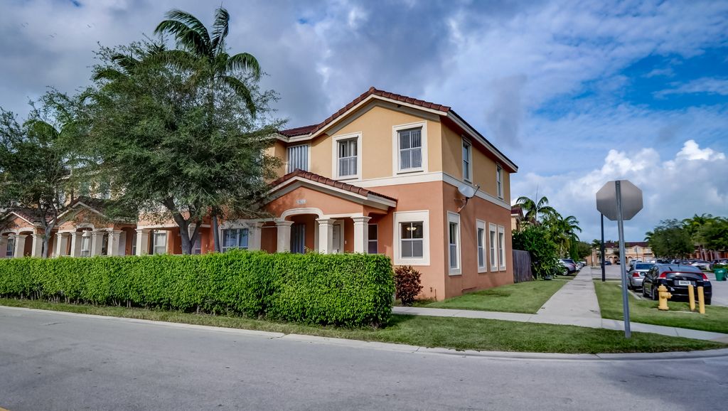 24093 SW 109th Ave, Homestead, FL 33032