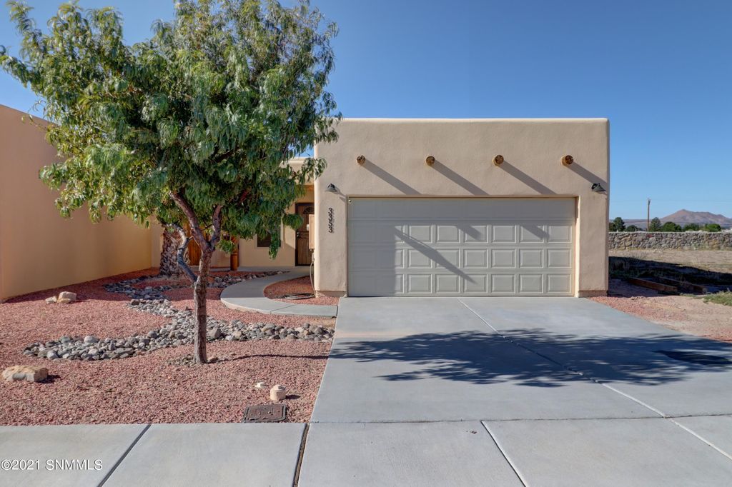 3353 Valverde Loop, Las Cruces, NM 88012