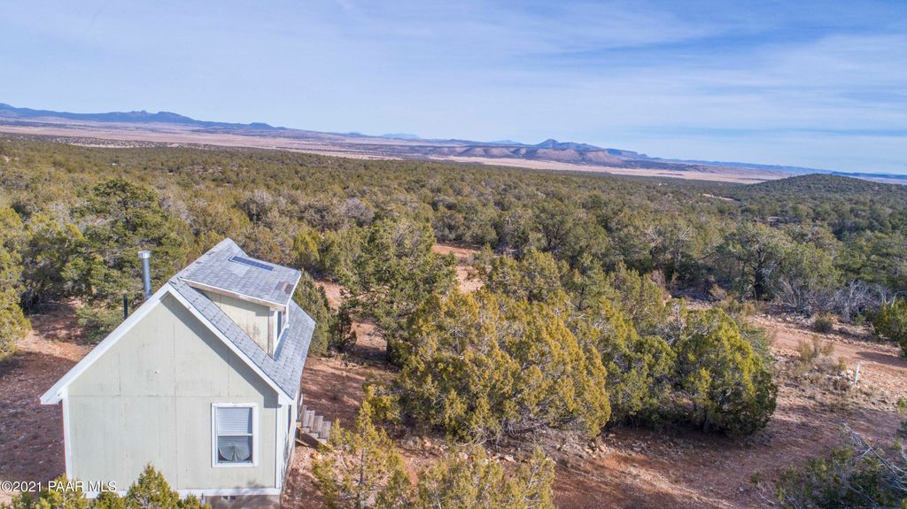 1408 W Bad Dog Rd, Seligman, AZ 86337 Trulia