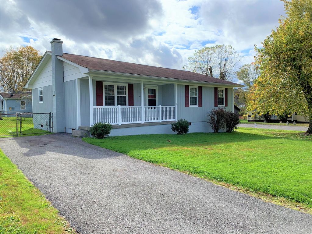 406 23rd St, Oak Hill, WV 3 Bed, 1 Bath SingleFamily Home 32