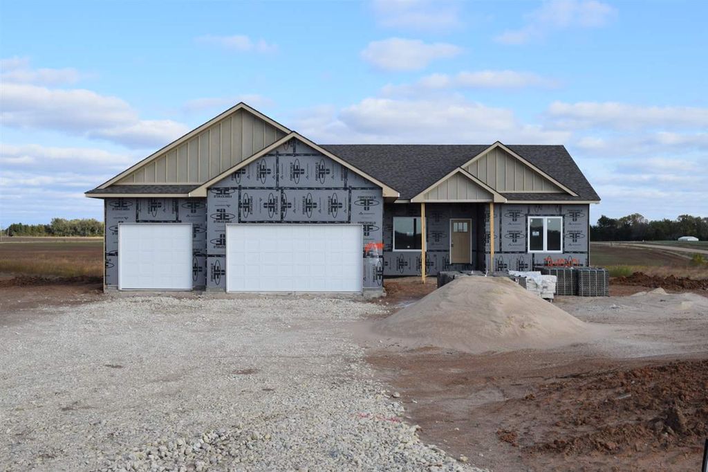 25020 W Indian Ridge Ct, Andale, KS 67001 5 Bed, 3 Bath SingleFamily