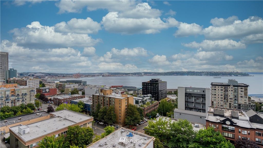 2621 2nd Ave #1601, Seattle, WA 98121