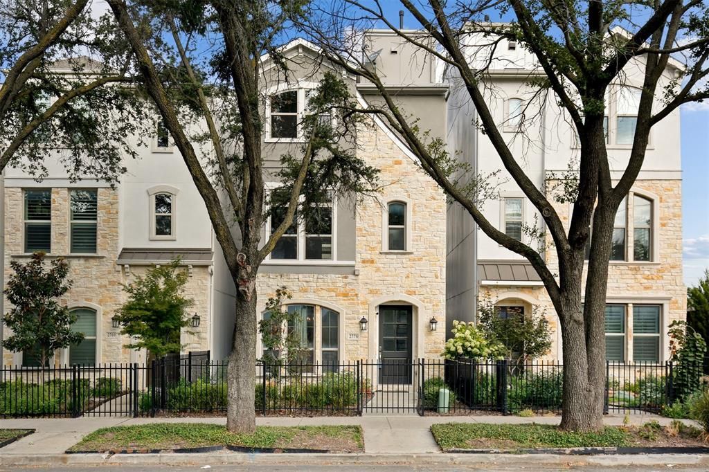 2778 Edmonds Dr, Dallas, TX 75219