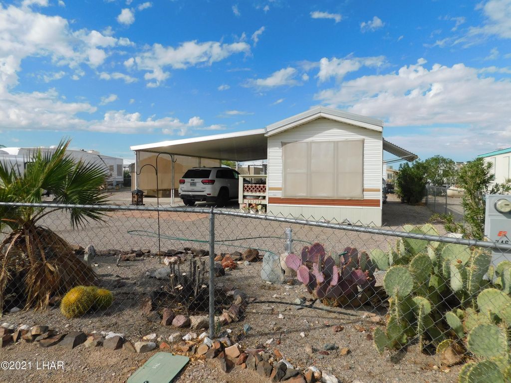 746 W  Desert Dr, Quartzsite, AZ 85346