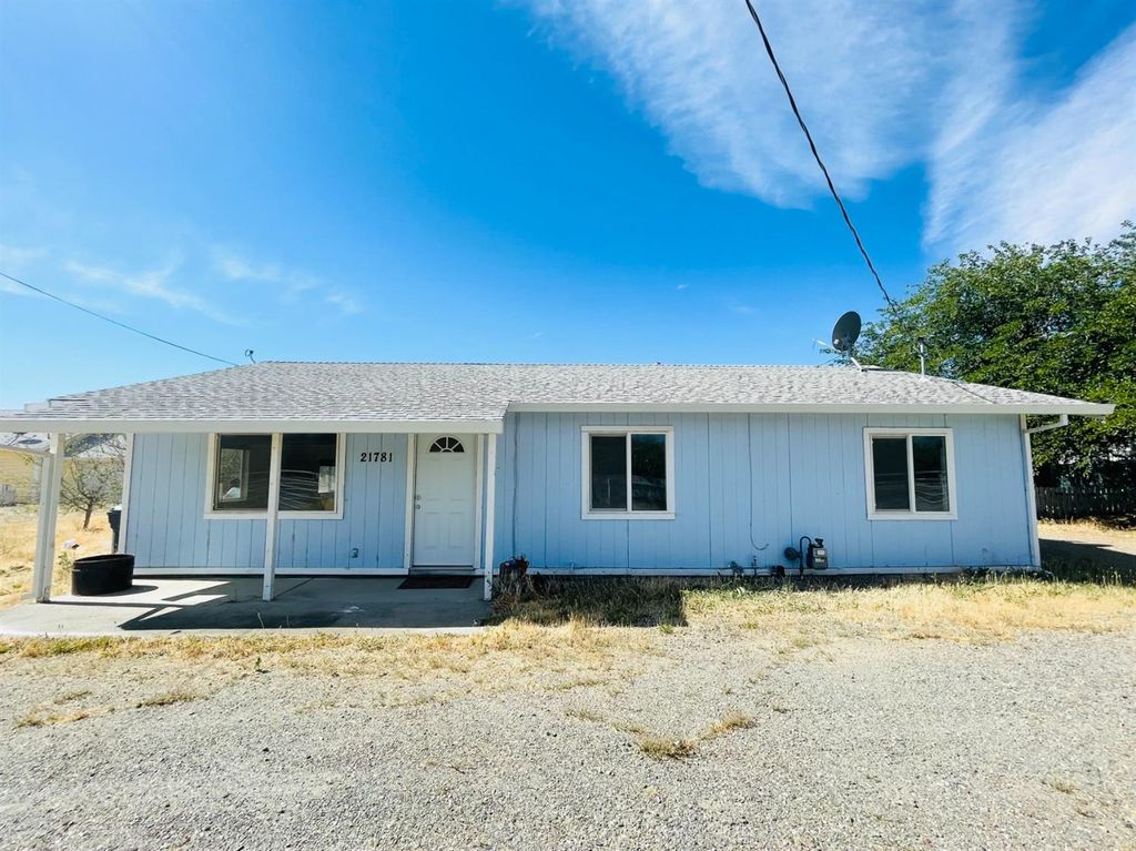 21781 Flores Ave, Red Bluff, CA 96080