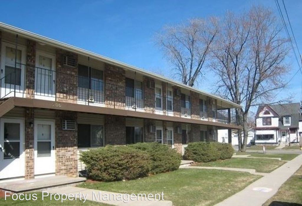 205 Adams St #29, Neenah, WI 54956