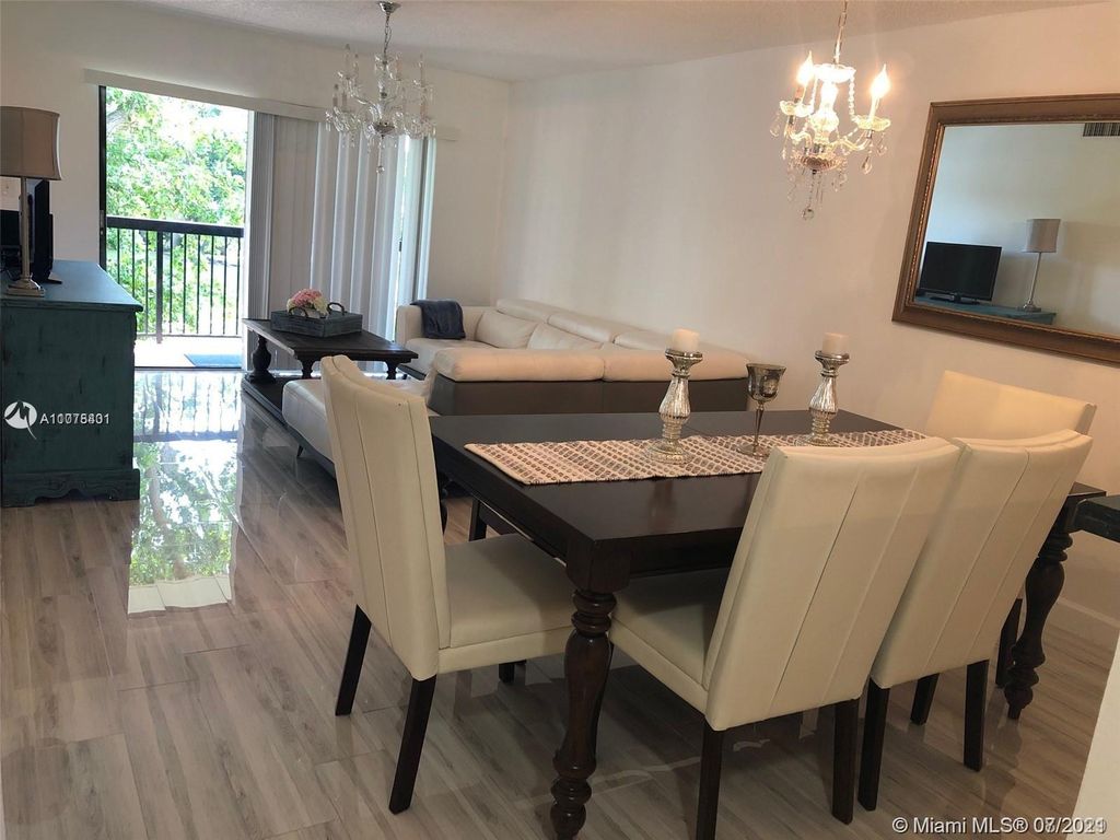 9991 Nob Hill Ct #9991, Sunrise, FL 33351