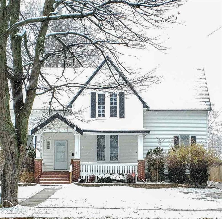 1769 Saint Clair River Dr, Algonac, MI 48001 3 Bed, 2 Bath Single