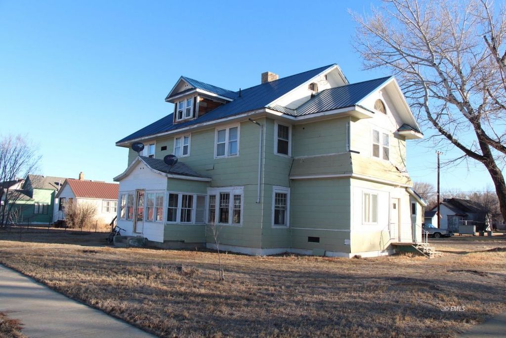 318 S Logan Ave, Terry, MT 59349 Trulia