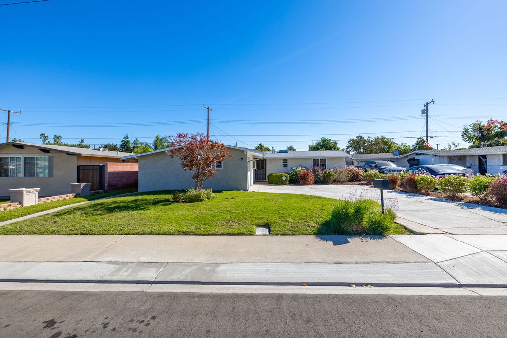 724 N Bush St, Anaheim, CA 92805