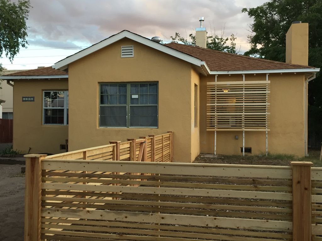 1920 Lead Ave SE, Albuquerque, NM 87106
