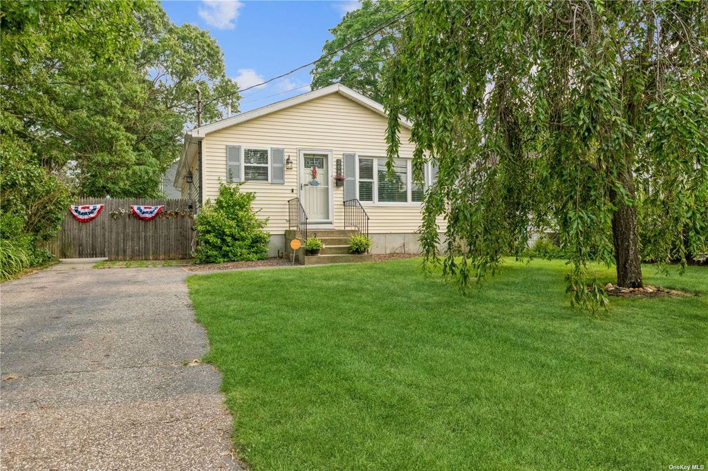 308 Mooney Pond Road, Farmingville, NY 11738 Trulia