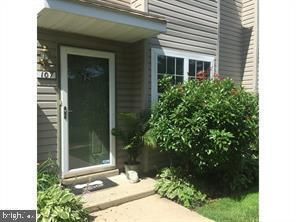 107 Firethorne Ct, Sewell, NJ 08080