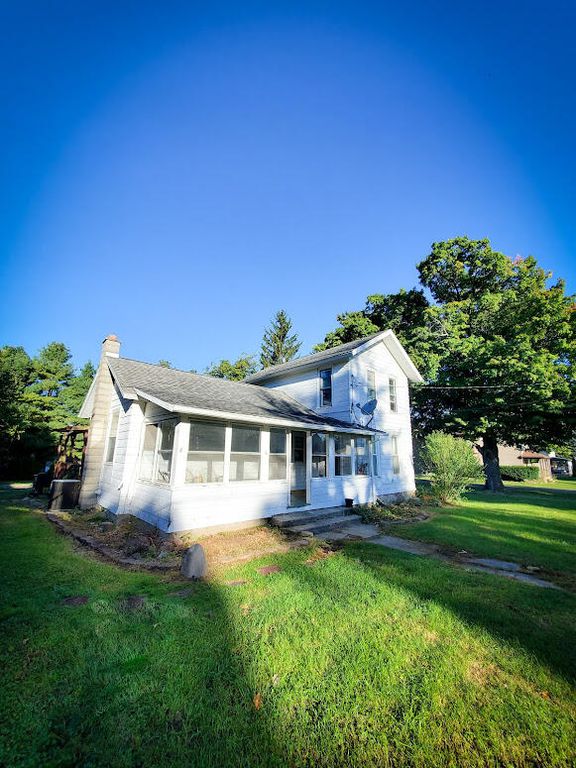 110 Hillsdale Rd, North Adams, MI 49262