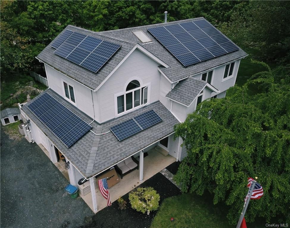462 Storms Rd, Valley Cottage, NY 10989