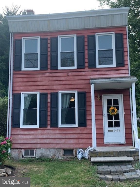 1434 Friedensburg Rd, Reading, PA 19606