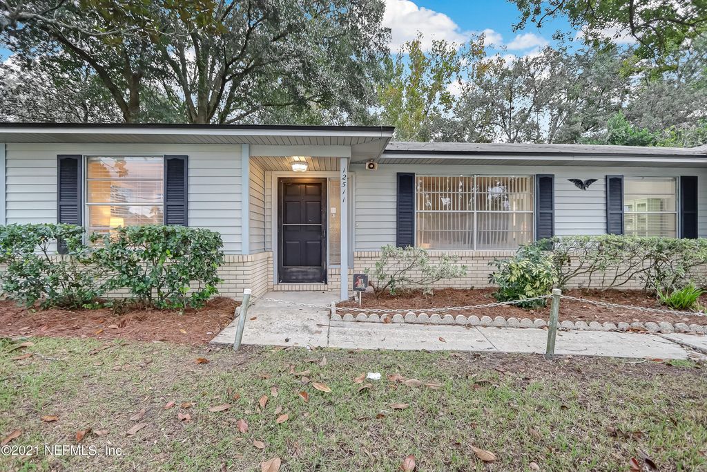 12511 Remler Dr W, Jacksonville, FL 32223