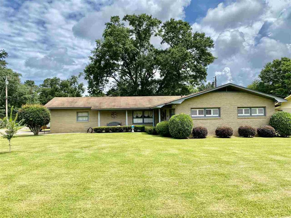 111 Dallas St, Crystal Springs, MS 39059 Trulia